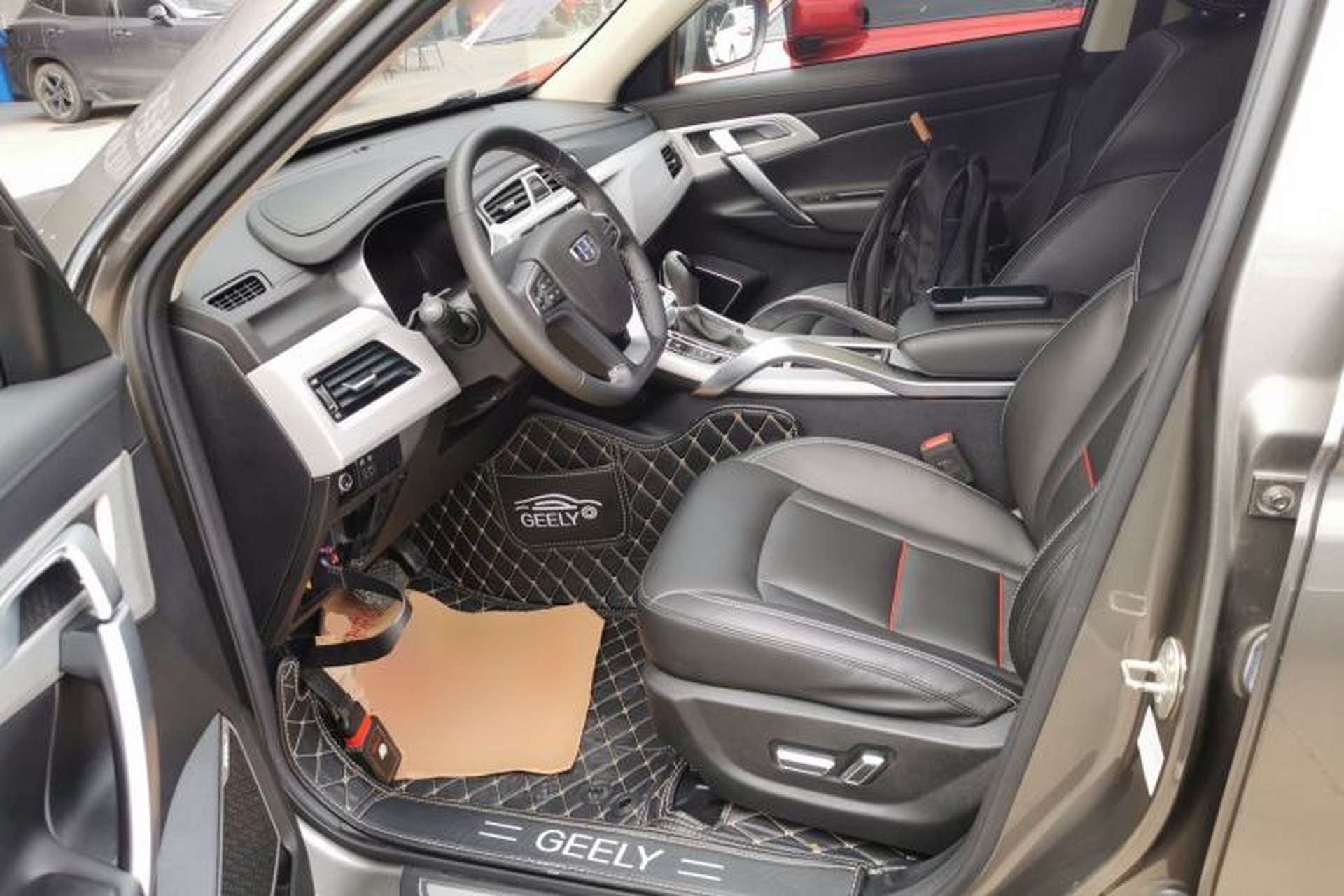 Used Geely Auto Emgrand X7 Sport 2018 1.8TD Automatic Two-Wheel Drive Smart Connect 4G Internet Edition Left Front Seat