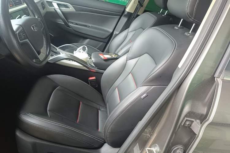 Used Geely Auto Emgrand X7 Sport 2018 1.8TD Automatic Two-Wheel Drive Smart Connect 4G Internet Edition Left Front Seat
