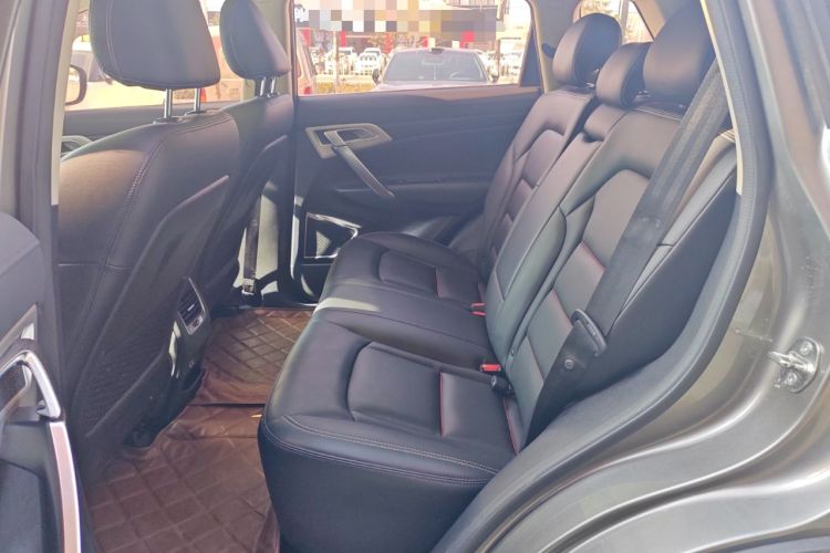 Used Geely Auto Emgrand X7 Sport 2018 1.8TD Automatic Two-Wheel Drive Smart Connect 4G Internet Edition Left Rear Seat