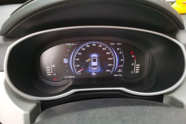 Used Geely Auto Emgrand X7 Sport 2018 1.8TD Automatic Two-Wheel Drive Smart Connect 4G Internet Edition Odometer Close Up