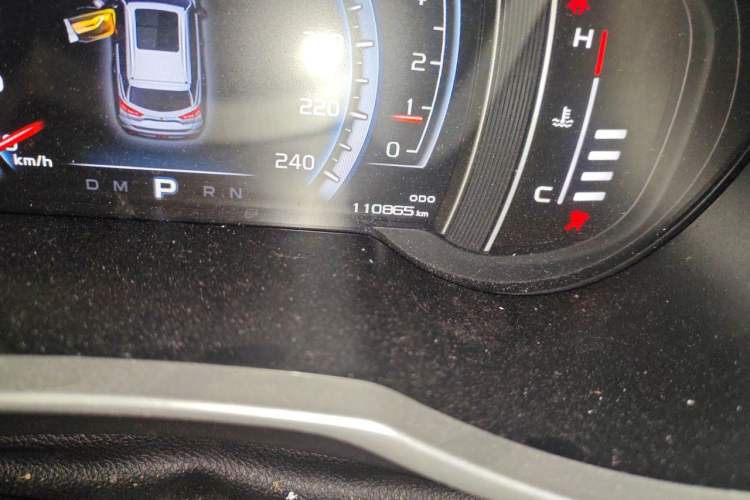 Used Geely Auto Emgrand X7 Sport 2018 Revised Version 1.8TD Automatic Two-Wheel Drive Smart 4G Connectivity Edition Odometer Close Up