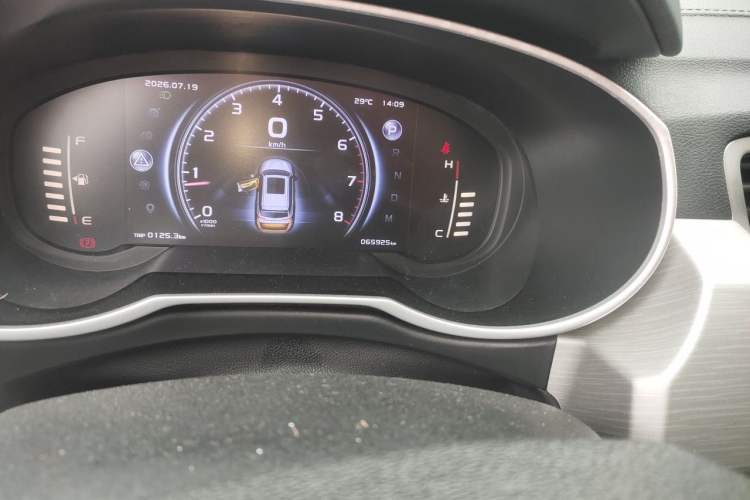Used Geely Auto Emgrand X7 Sport 2018 1.8TD Automatic Two-Wheel Drive Smart 4G Connected Version Odometer Close Up