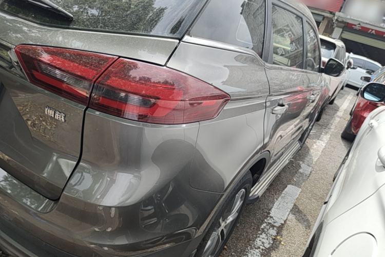 Used Geely Auto Emgrand X7 Sport 2018 1.8TD Manual Two-Wheel Drive Smart Connect 4G Internet Edition Rear Right 45 Deg