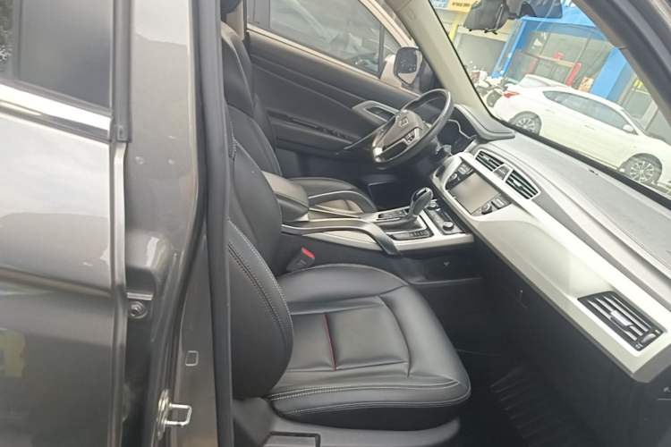 Used Geely Auto Emgrand X7 Sport 2018 1.8TD Automatic Two-Wheel Drive Zhiya Model Right Front Seat