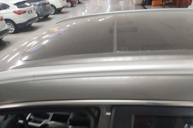 Used Geely Auto Emgrand X7 Sport 2018 1.8TD Automatic Two-Wheel Drive Smart Connect 4G Internet Edition Roof