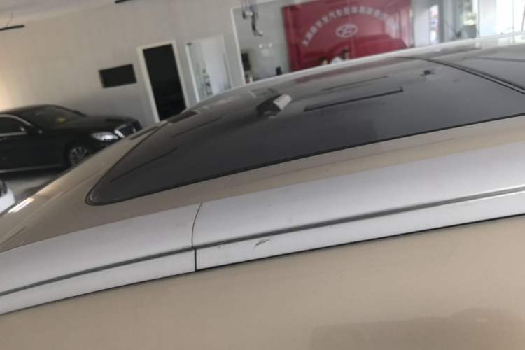 Used Geely Auto Emgrand X7 Sport 2018 1.8TD Automatic Two-Wheel Drive Smart Connect 4G Internet Edition Roof