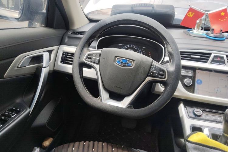 Used Geely Auto Emgrand X7 Sport 2018 1.8TD Automatic Two-Wheel Drive Smart Connect 4G Internet Edition Steering Wheel