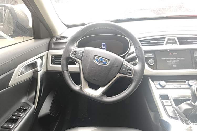 Used Geely Auto Emgrand X7 Sport 2018 1.8TD Manual Two-Wheel Drive Smart Connect 4G Internet Edition Steering Wheel