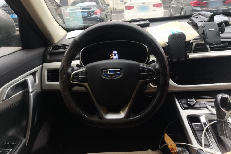Used Geely Auto Emgrand X7 Sport 2018 1.8TD Automatic Two-Wheel Drive Smart 4G Connected Version Steering Wheel
