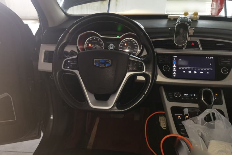 Used Geely Auto Emgrand X7 Sport 2018 1.8TD Automatic Two-Wheel Drive Zhiya Model Steering Wheel