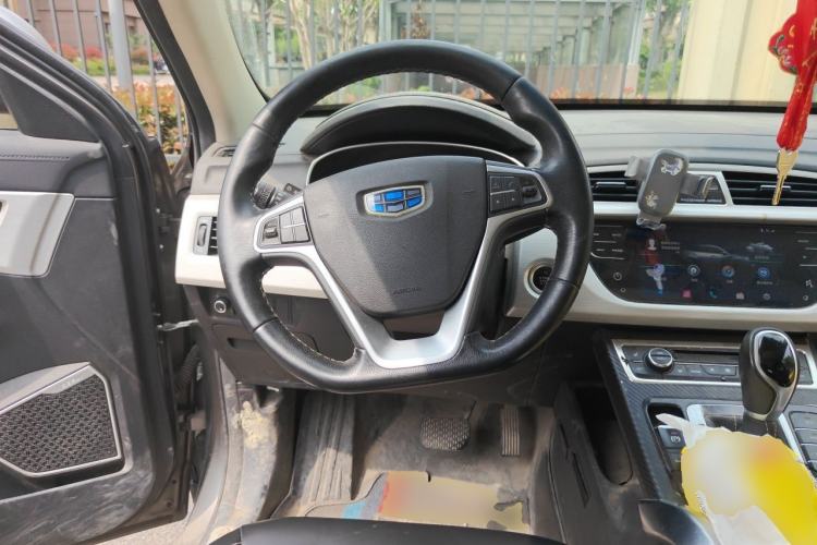 Used Geely Auto Emgrand X7 Sport 2018 1.8TD Automatic Two-Wheel Drive Smart 4G Connected Version Steering Wheel