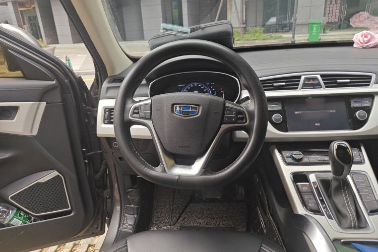 Used Geely Auto Emgrand X7 Sport 2018 Revised Version 1.8TD Automatic Two-Wheel Drive Smart Connectivity 4G-Enabled Edition Steering Wheel