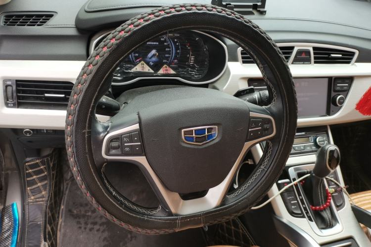 Used Geely Auto Emgrand X7 Sport 2018 1.8TD Automatic Two-Wheel Drive Smart Connect 4G Internet Edition Steering Wheel