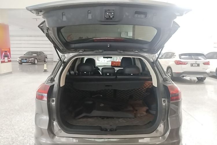 Used Geely Auto Emgrand X7 Sport 2018 1.8TD Automatic Two-Wheel Drive Smart Connect 4G Internet Edition Trunk