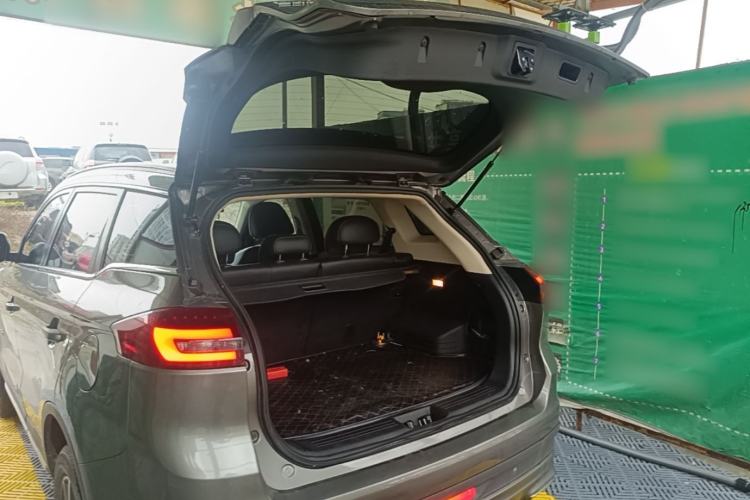 Used Geely Auto Emgrand X7 Sport 2018 1.8TD Automatic Two-Wheel Drive Smart Connect 4G Internet Edition Trunk