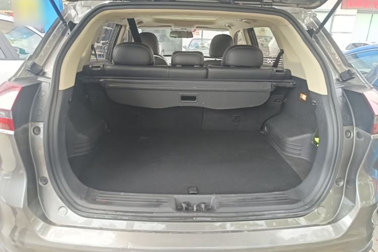 Used Geely Auto Emgrand X7 Sport 2018 1.8TD Automatic Two-Wheel Drive Zhiya Model Trunk