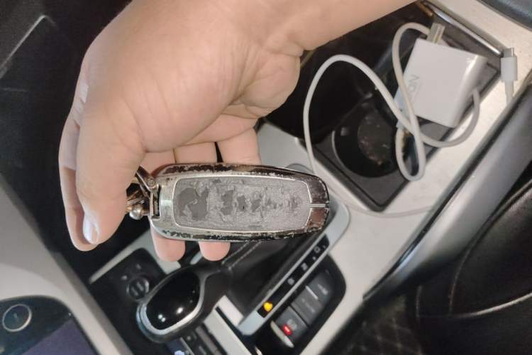 Used Geely Auto Emgrand X7 Sport 2018 1.8TD Automatic Two-Wheel Drive Smart Connect 4G Internet Edition Vehicle Key