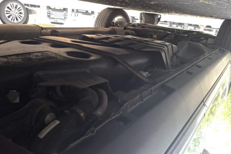 Used Geely Auto Emgrand X7 Sport 2018 1.8TD Automatic Two-Wheel Drive ZhiZun Model with 4G Connectivity Chassis Rear Left