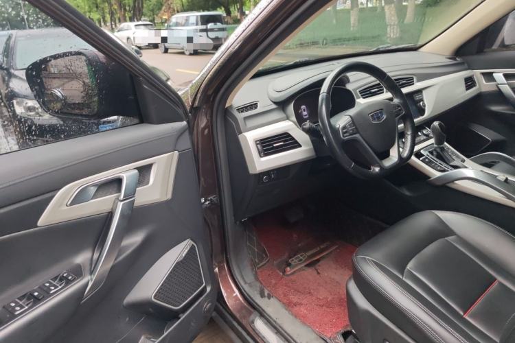 Used Geely Auto Emgrand X7 Sport 2018 1.8TD Automatic Two-Wheel Drive Smart Connect 4G Internet Edition Driver Seat