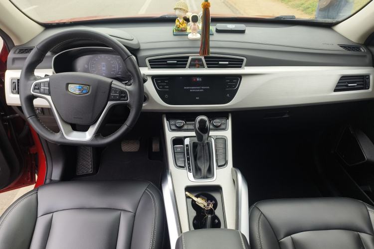 Used Geely Auto Emgrand X7 Sport 2018 1.8TD Automatic Two-Wheel Drive Smart 4G Connected Version Center Console