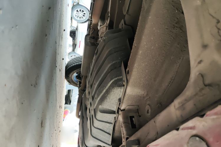 Used Geely Auto Emgrand X7 Sport 2018 1.8TD Automatic Two-Wheel Drive Zhiya Model Chassis Front Left