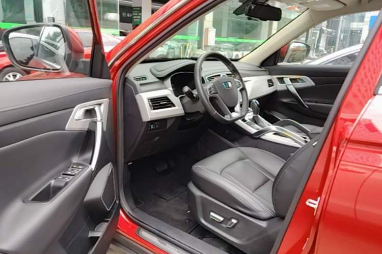 Used Geely Auto Emgrand X7 Sport 2018 1.8TD Automatic Two-Wheel Drive Smart 4G Connected Version Driver Seat