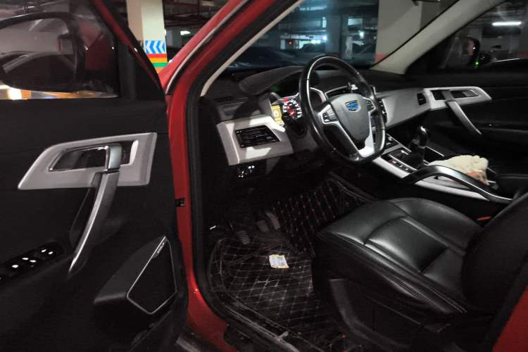 Used Geely Auto Emgrand X7 Sport 2018 2.0L Manual Two-Wheel Drive Zhiya Version Driver Seat
