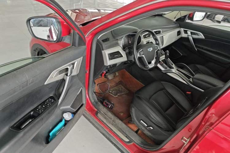 Used Geely Auto Emgrand X7 Sport 2018 1.8TD Automatic Two-Wheel Drive Smart Connect 4G Internet Edition Driver Seat