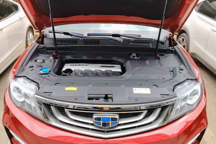 Used Geely Auto Emgrand X7 Sport 2018 1.8TD Automatic Two-Wheel Drive Smart 4G Connected Version Engine Bay