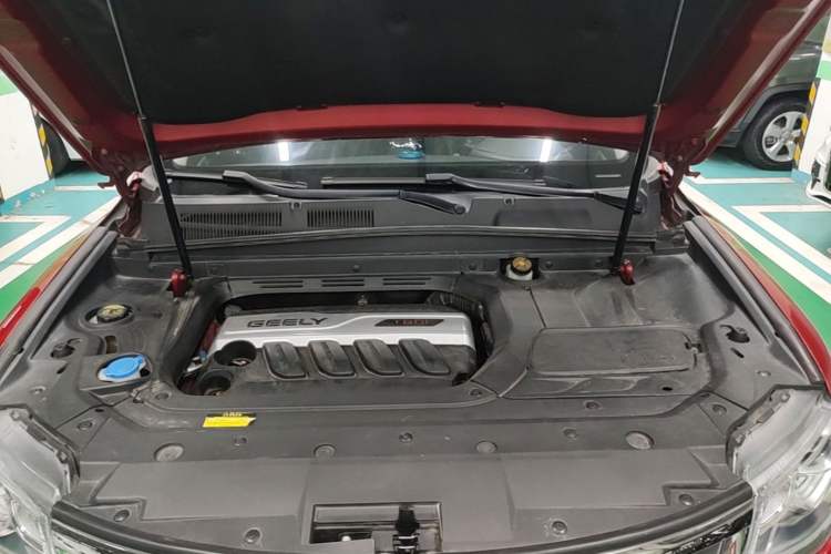 Used Geely Auto Emgrand X7 Sport 2018 1.8TD Automatic Two-Wheel Drive Smart 4G Connected Version Engine Bay
