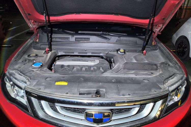 Used Geely Auto Emgrand X7 Sport 2018 2.0L Manual Two-Wheel Drive Zhiya Version Engine Bay