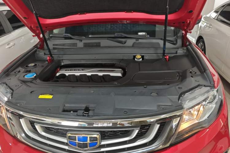 Used Geely Auto Emgrand X7 Sport 2018 1.8TD Automatic Two-Wheel Drive Zhiya Model Engine Bay