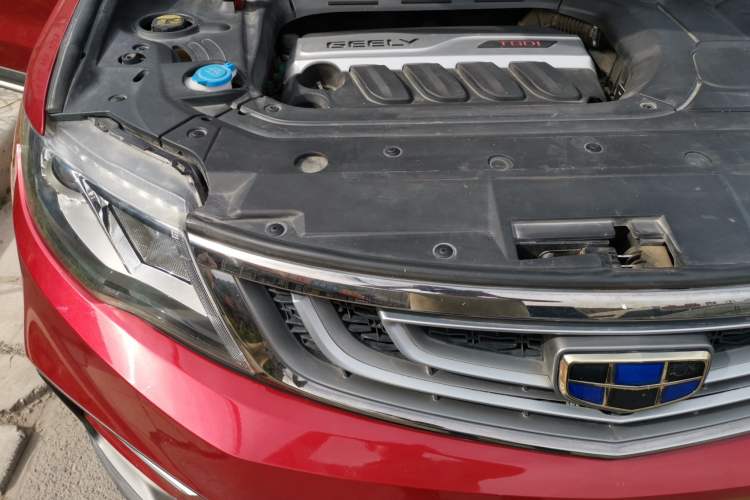 Used Geely Auto Emgrand X7 Sport 2018 1.8TD Automatic Two-Wheel Drive Zhiya Model Engine Bay Right
