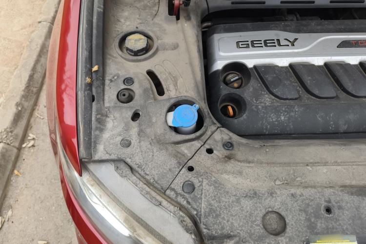 Used Geely Auto Emgrand X7 Sport 2018 1.8TD Automatic Two-Wheel Drive Smart 4G Connected Version Engine Bay Right