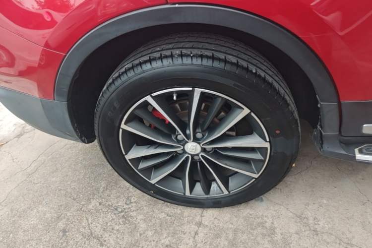 Used Geely Auto Emgrand X7 Sport 2018 Sport Edition 1.8TD Automatic Two-Wheel Drive ZhiZun Model Exterior 3