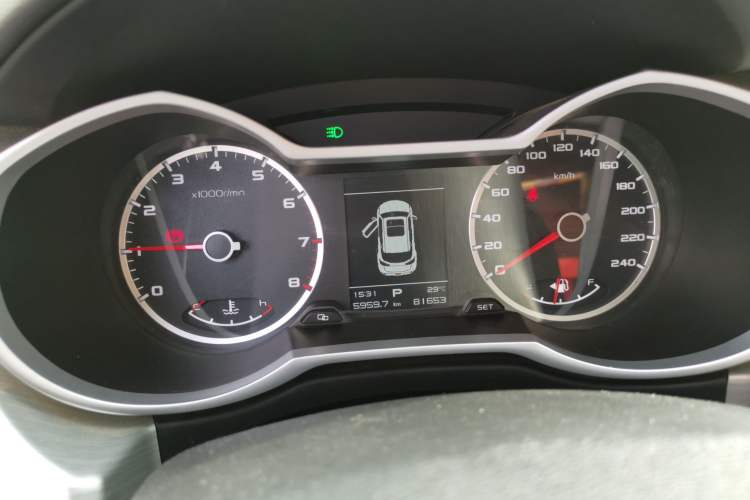 Used Geely Auto Emgrand X7 Sport 2018 1.8TD Automatic Two-Wheel Drive Zhiya Model Instrument Cluster