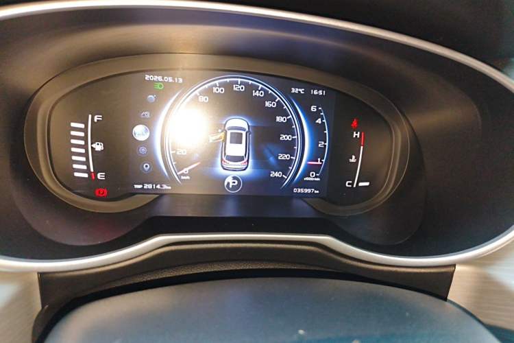 Used Geely Auto Emgrand X7 Sport 2018 1.8TD Automatic Two-Wheel Drive Smart Connect 4G Internet Edition Instrument Cluster