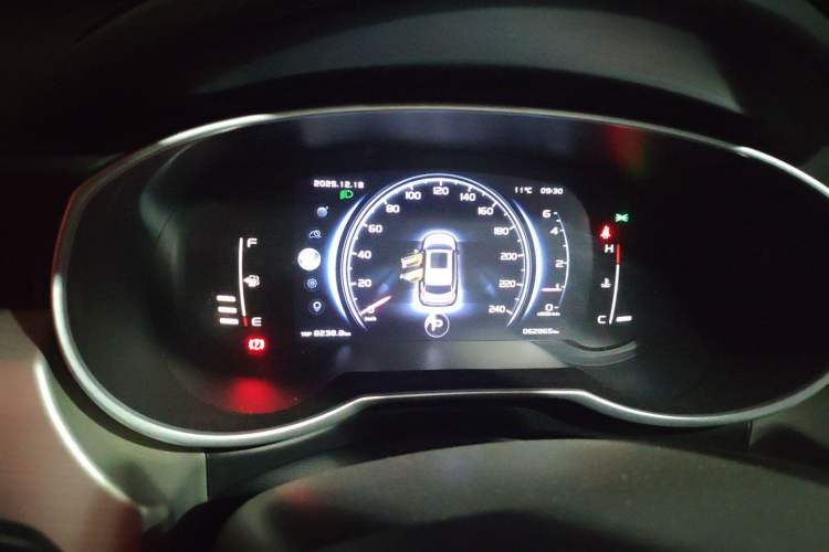Used Geely Auto Emgrand X7 Sport 2018 1.8TD Automatic Two-Wheel Drive Smart Connect 4G Internet Edition Instrument Cluster