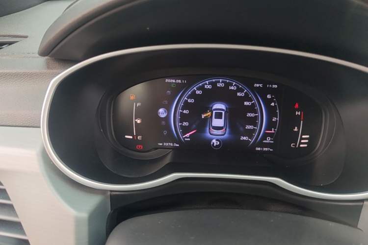 Used Geely Auto Emgrand X7 Sport 2018 Sport Edition 1.8TD Automatic Two-Wheel Drive ZhiZun Model Instrument Cluster