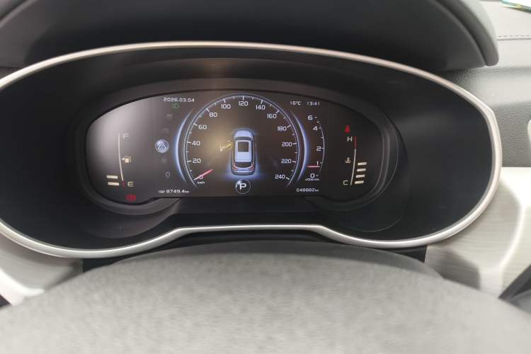Used Geely Auto Emgrand X7 Sport 2018 1.8TD Automatic Two-Wheel Drive Smart 4G Connected Version Instrument Cluster
