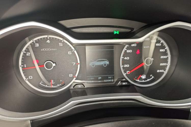 Used Geely Auto Emgrand X7 Sport 2018 1.8TD Automatic Two-Wheel Drive Zhiya Model Instrument Cluster