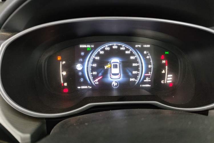 Used Geely Auto Emgrand X7 Sport 2018 1.8TD Automatic Two-Wheel Drive Smart Connect 4G Internet Edition Instrument Cluster