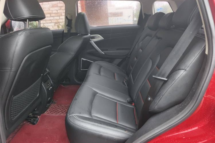 Used Geely Auto Emgrand X7 Sport 2018 1.8TD Automatic Two-Wheel Drive Smart Connect 4G Internet Edition Interior 2