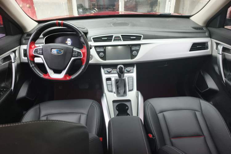 Used Geely Auto Emgrand X7 Sport 2018 1.8TD Automatic Two-Wheel Drive Smart Connect 4G Internet Edition Interior 3