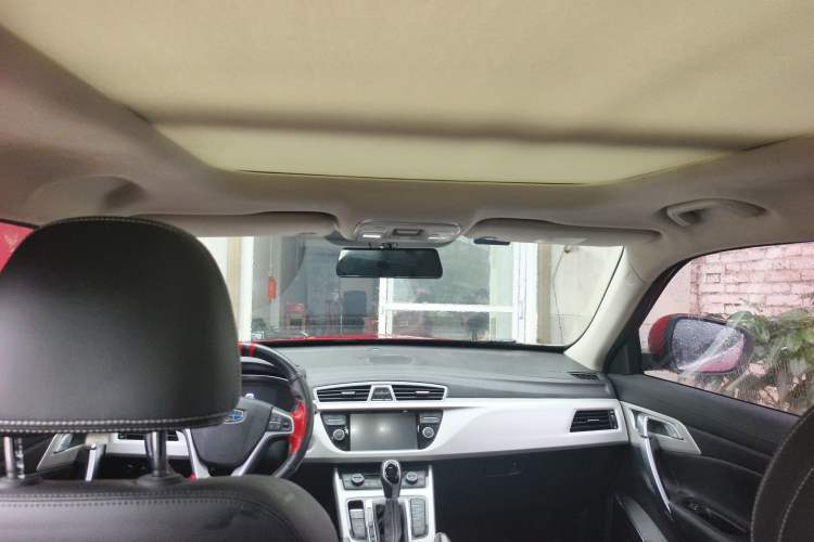 Used Geely Auto Emgrand X7 Sport 2018 1.8TD Automatic Two-Wheel Drive Smart Connect 4G Internet Edition Interior 4