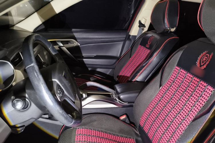 Used Geely Auto Emgrand X7 Sport 2018 1.8TD Automatic Two-Wheel Drive Smart Connect 4G Internet Edition Left Front Seat