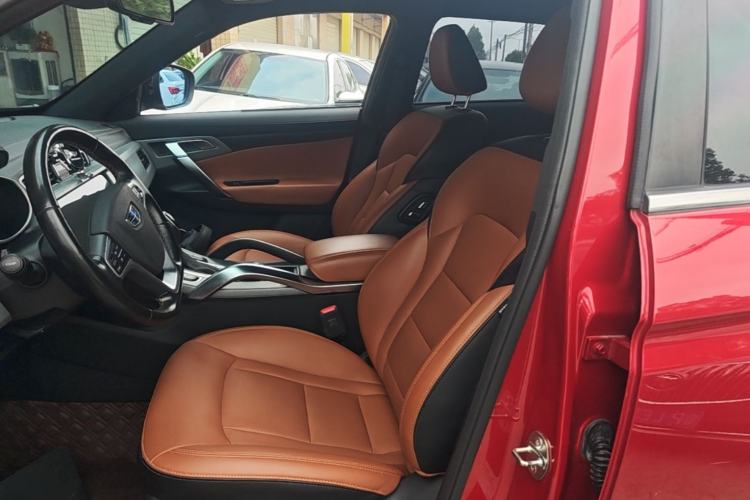 Used Geely Auto Emgrand X7 Sport 2018 Sport Edition 1.8TD Automatic Two-Wheel Drive ZhiZun Model Left Front Seat