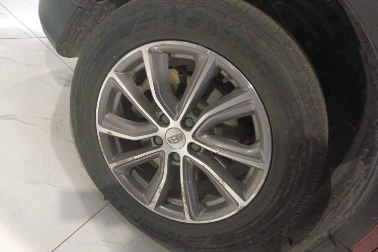 Used Geely Auto Emgrand X7 Sport 2018 1.8TD Automatic Two-Wheel Drive Smart Connect 4G Internet Edition Left Front Wheel Hub