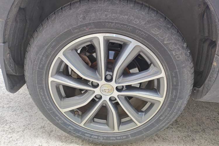 Used Geely Auto Emgrand X7 Sport 2018 1.8TD Automatic Two-Wheel Drive Smart Connect 4G Internet Edition Right Rear Wheel Hub