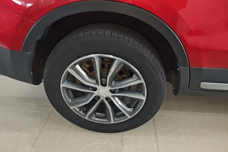 Used Geely Auto Emgrand X7 Sport 2018 1.8TD Automatic Two-Wheel Drive Zhiya Model Right Rear Wheel Hub